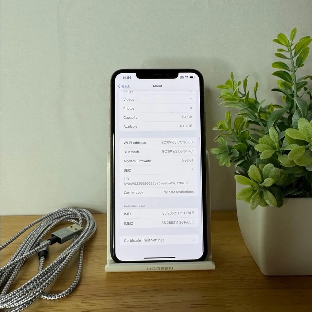 Apple iPhone 11 Pro Max 64GB unlocked in Gold
